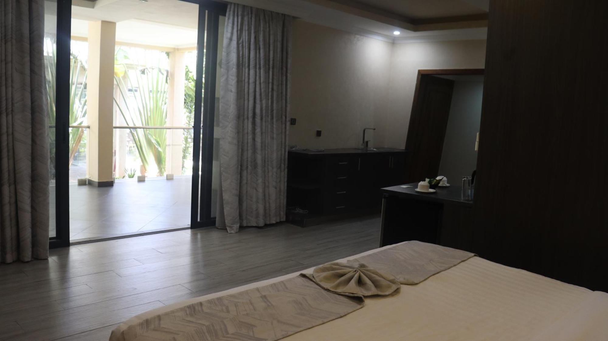 Charchoma Restaurant Hotel Mombasa Eksteriør billede